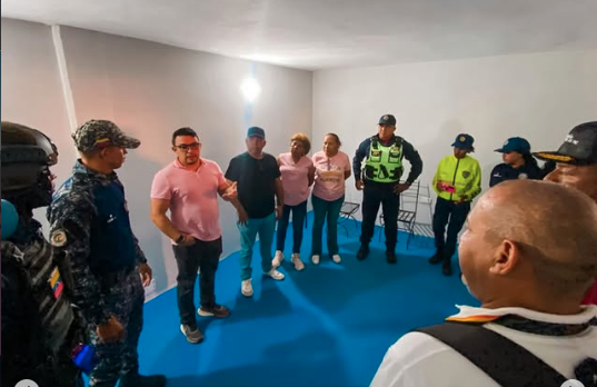 Salón de Usos Múltiples “Norma Soto García” de la Comuna Bolívar El Libertador