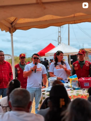 Junto a la Dra. Efrangi Campos para cumplirle con una gran jornada social integral.